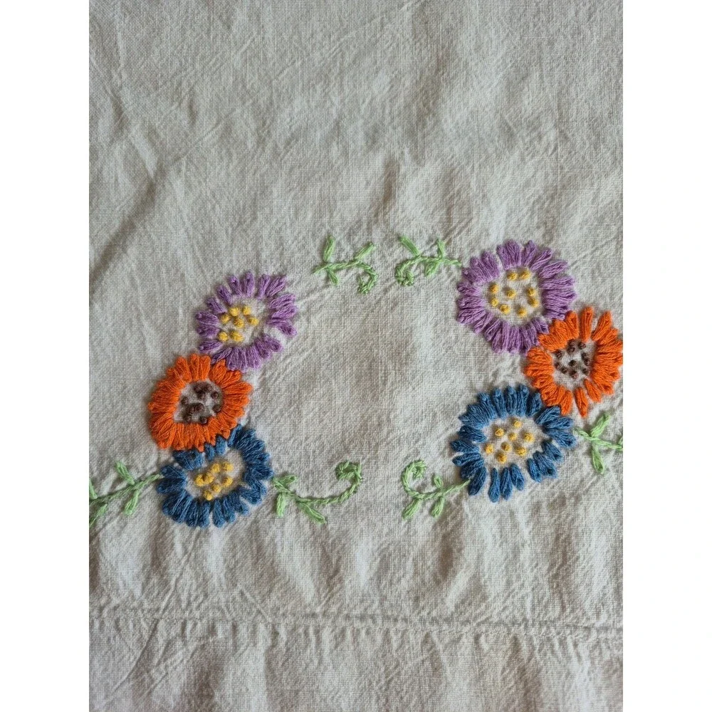 Vintage-Style Hand Embroidered Floral SINGLE Pillowcase 29.5